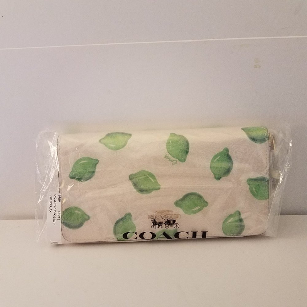 $128 *NEW* COACH Accordion Zip Wallet… - Picture 4 of 16